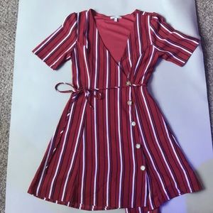 Women’s front tie dress